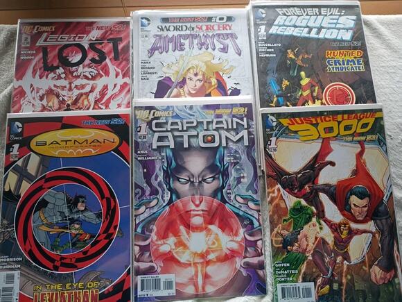 Other - NEW 52! DC COMICS Random Lot Of 26 Justice League Batman Forever Evil Vf/NM